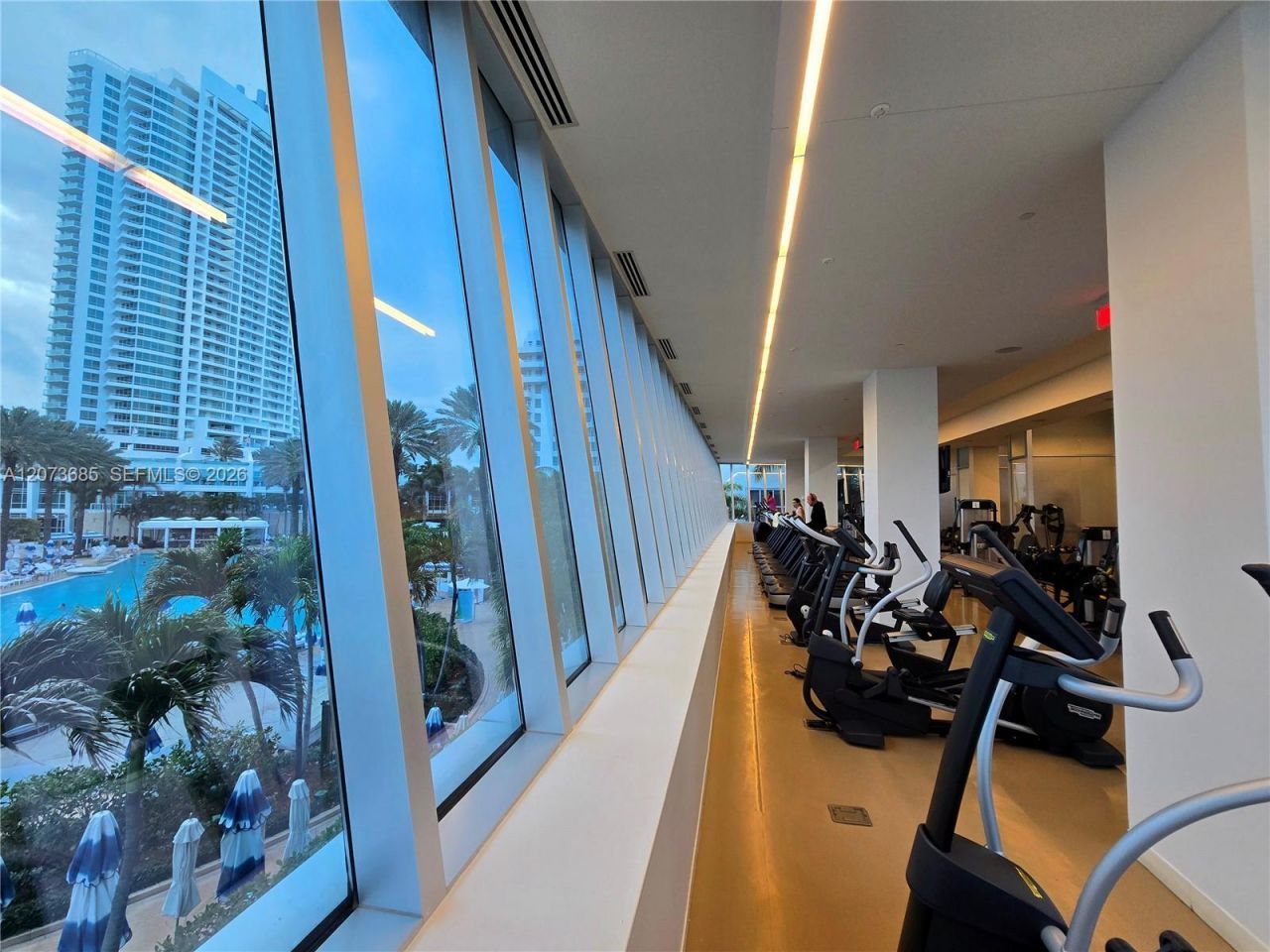4401 Collins Ave , Unit 1401, Miami Beach, FL 33140 Photo