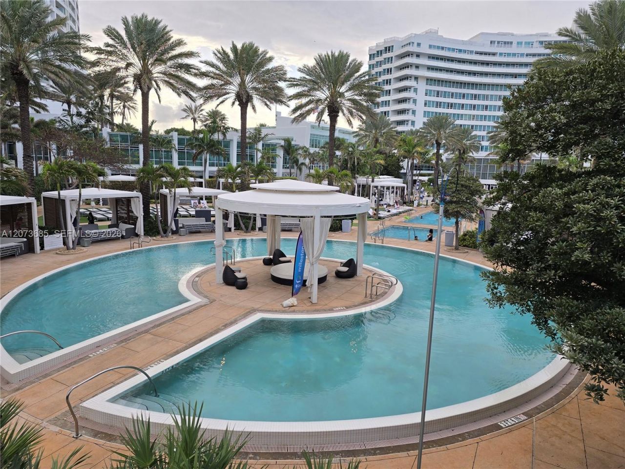4401 Collins Ave , Unit 1401, Miami Beach, FL 33140 Photo
