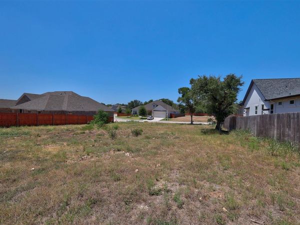 315 Axis LOOP, Georgetown, TX 78628