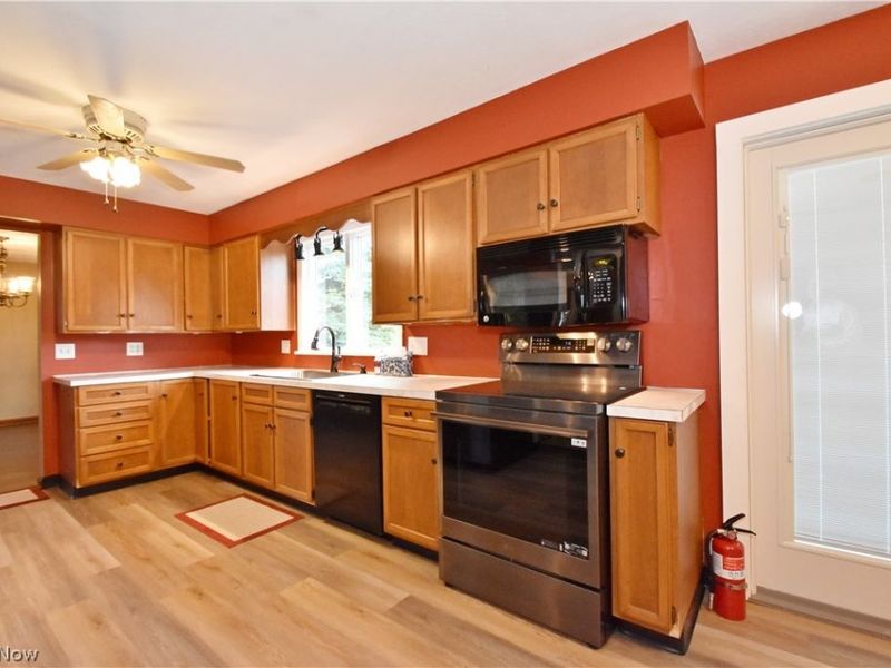3706 Poe Road, Medina, OH 44256 Photo 8