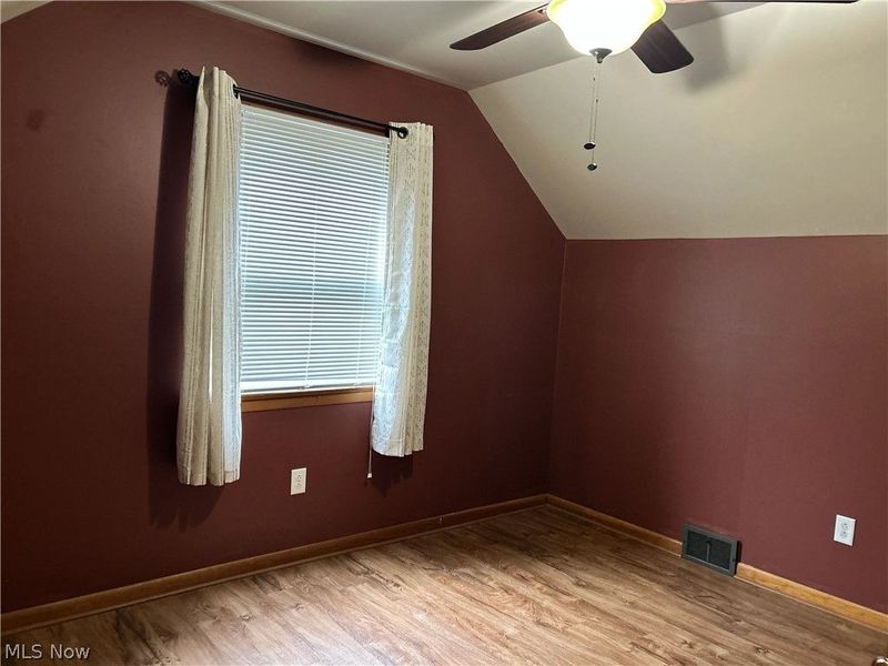 925 OXFORD Boulevard, Steubenville, OH 43952 Photo 10