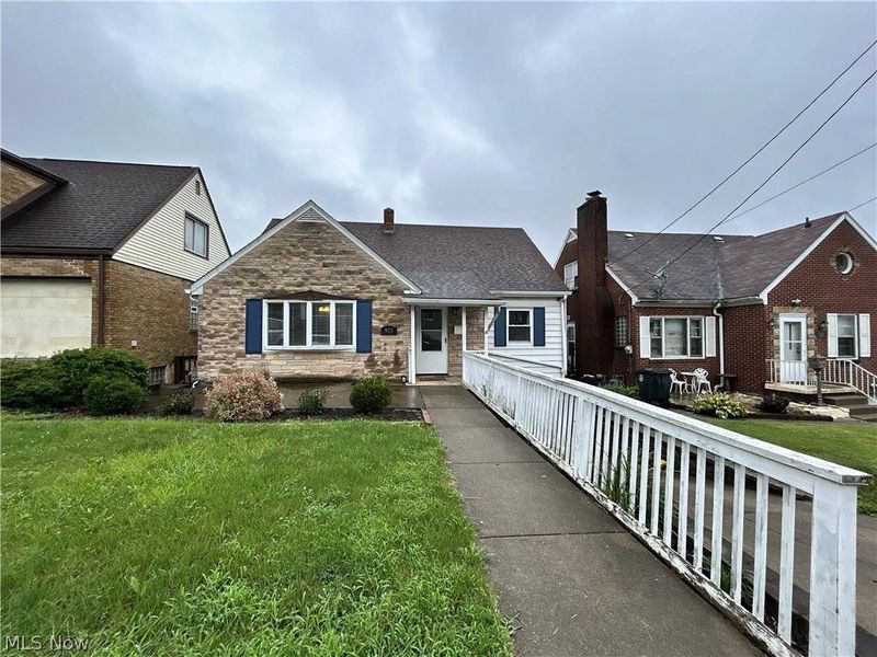 925 OXFORD Boulevard, Steubenville, OH 43952 Photo 2