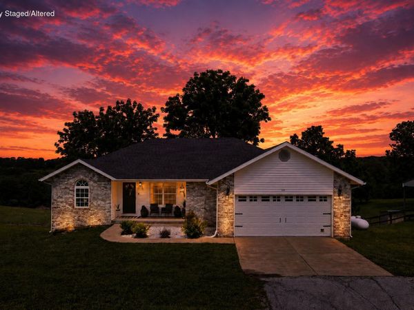 495 Bear Ridge , Highlandville, MO 65669