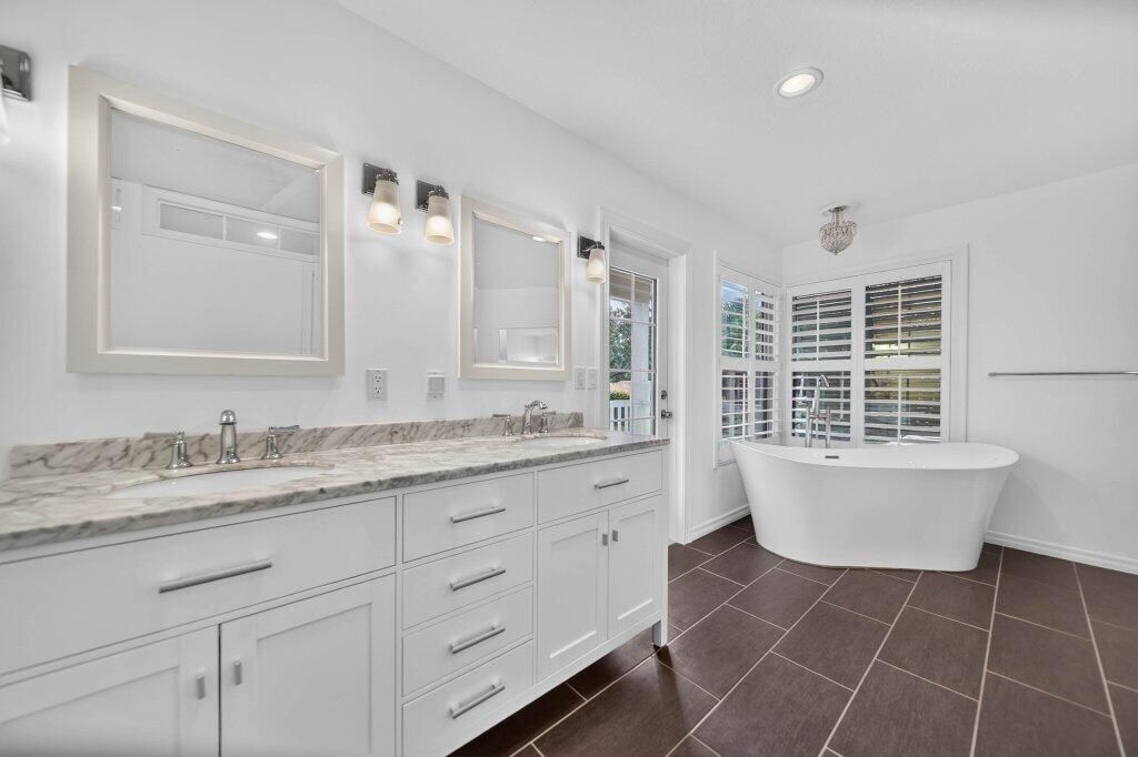 15 Heritage Way, Sewalls Point, FL 34996 Photo