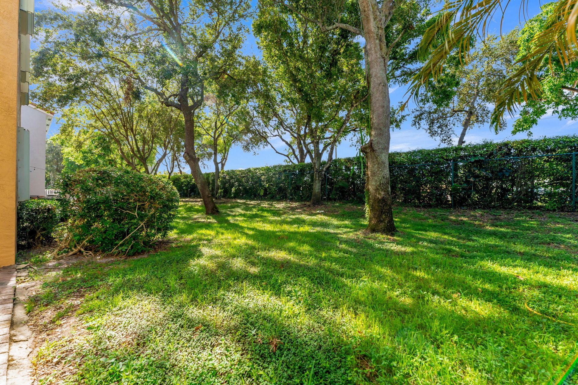 7538 NW 17th Drive, Pembroke Pines, FL 33024 Photo