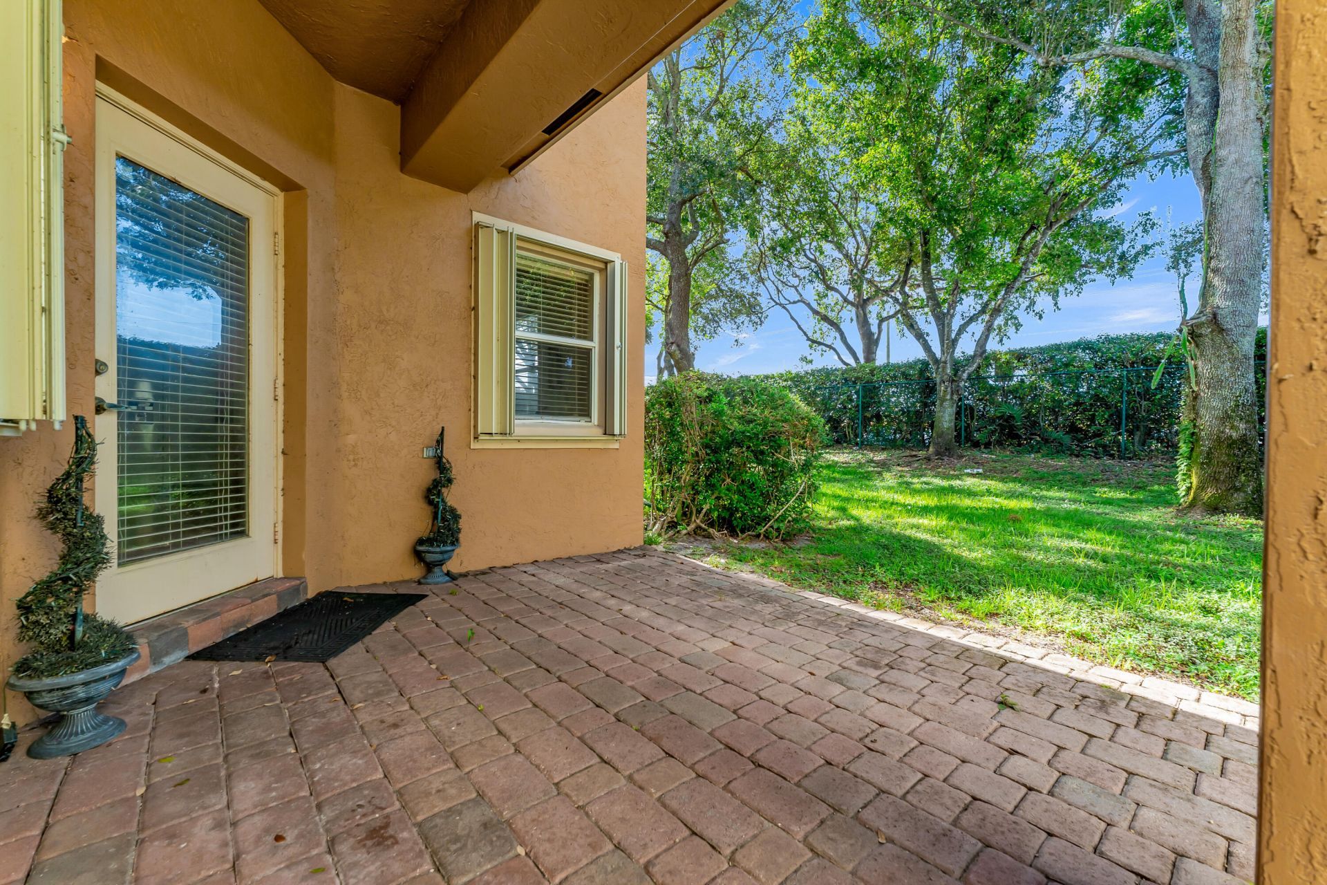 7538 NW 17th Drive, Pembroke Pines, FL 33024 Photo