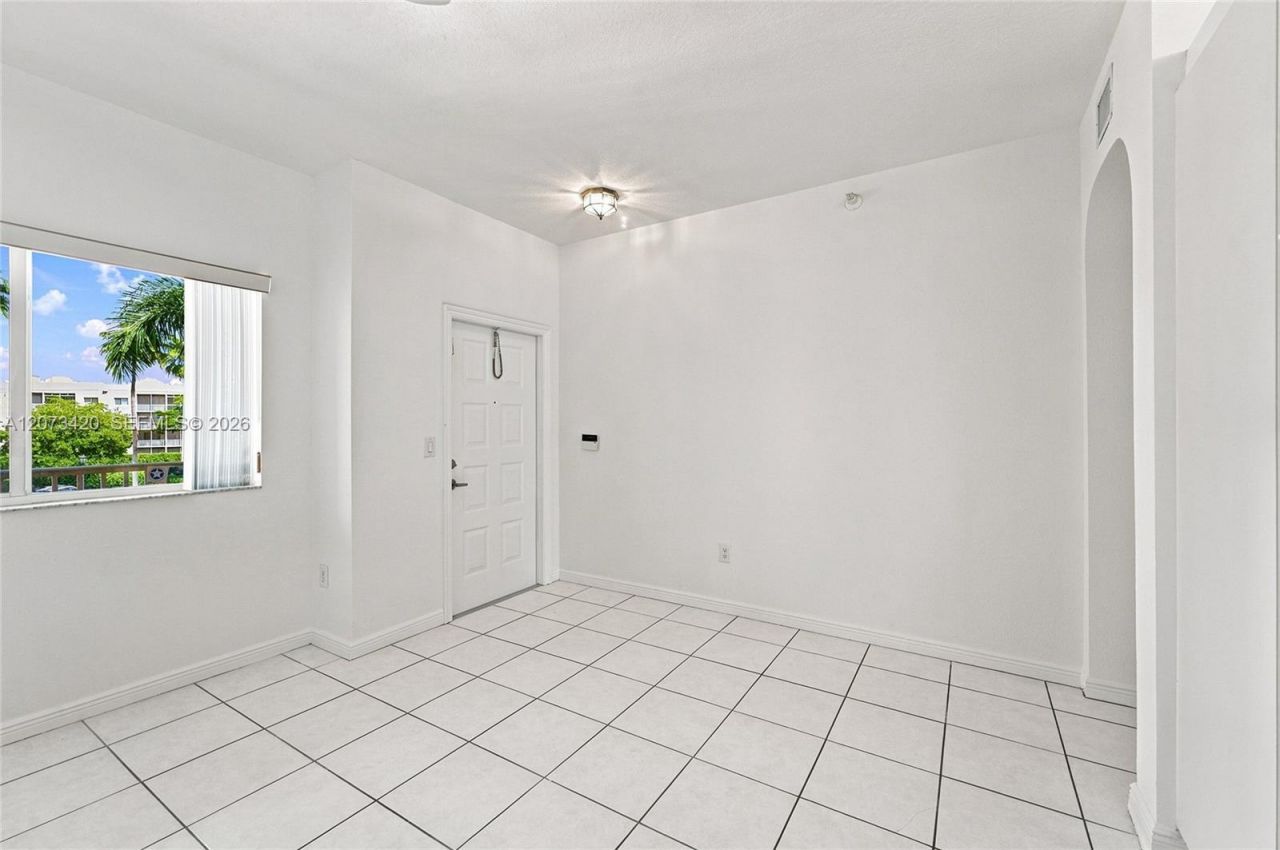 7739 Southampton Ter , Unit 308, Tamarac, FL 33321 Photo