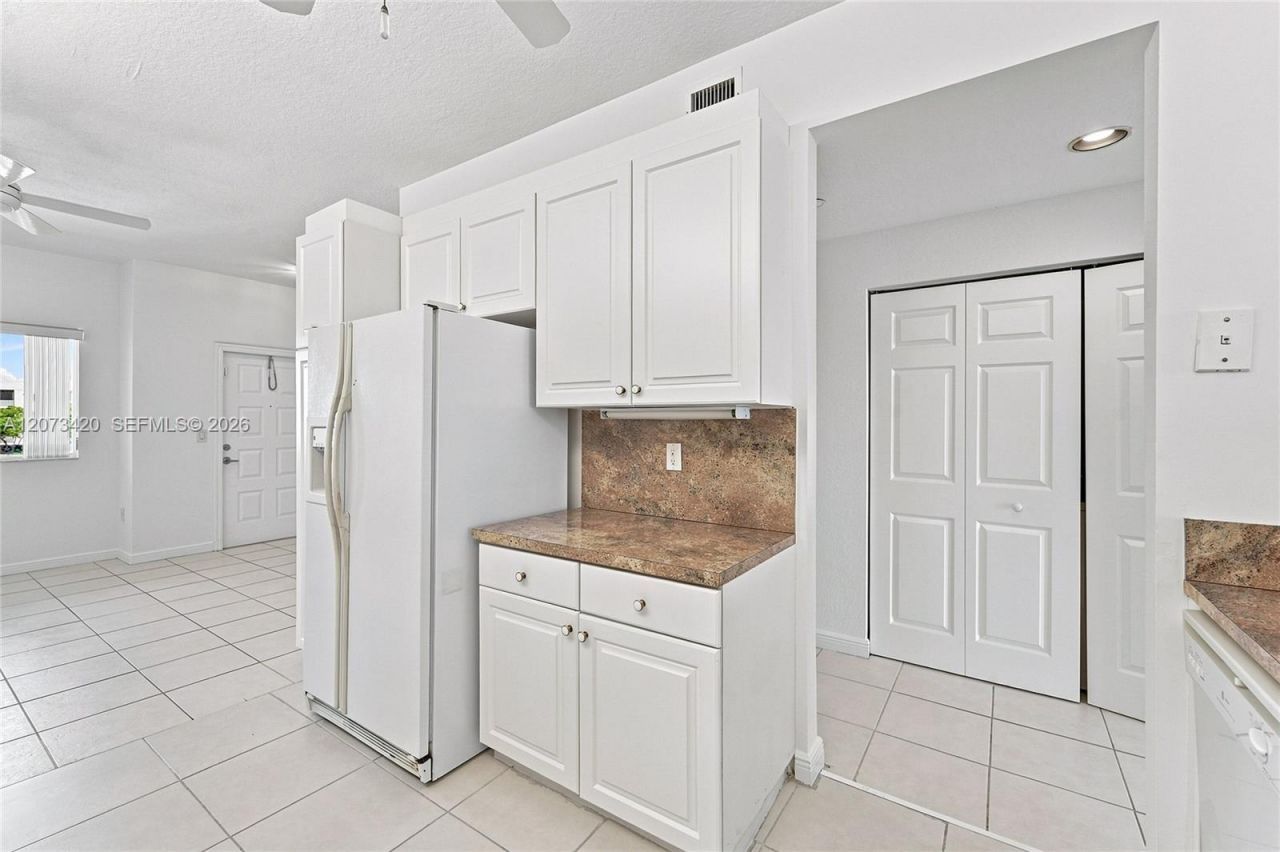 7739 Southampton Ter , Unit 308, Tamarac, FL 33321 Photo