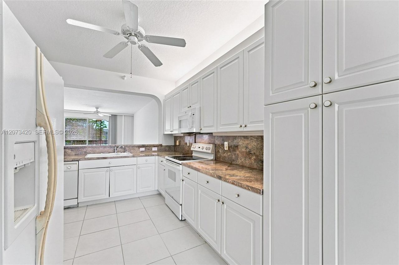 7739 Southampton Ter , Unit 308, Tamarac, FL 33321 Photo