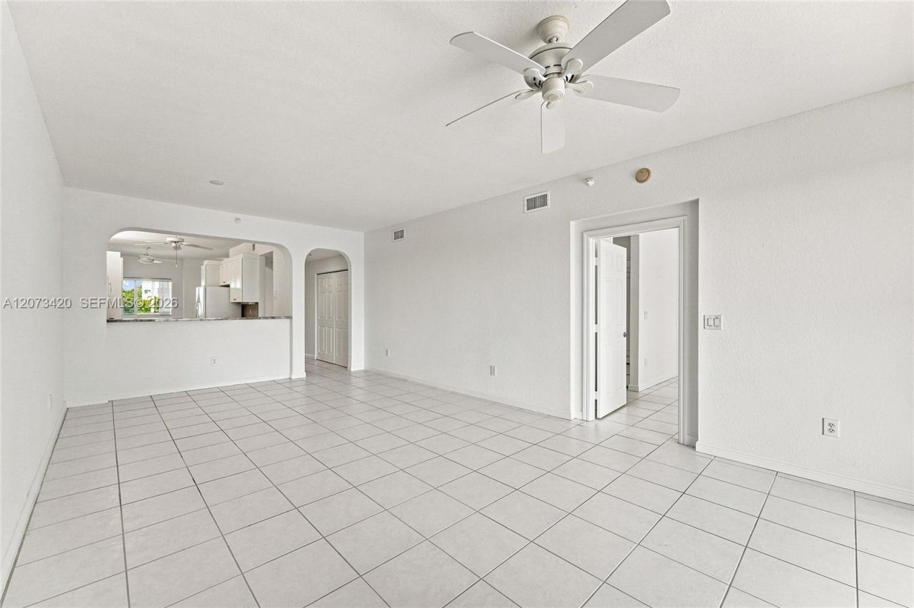 7739 Southampton Ter , Unit 308, Tamarac, FL 33321 Photo