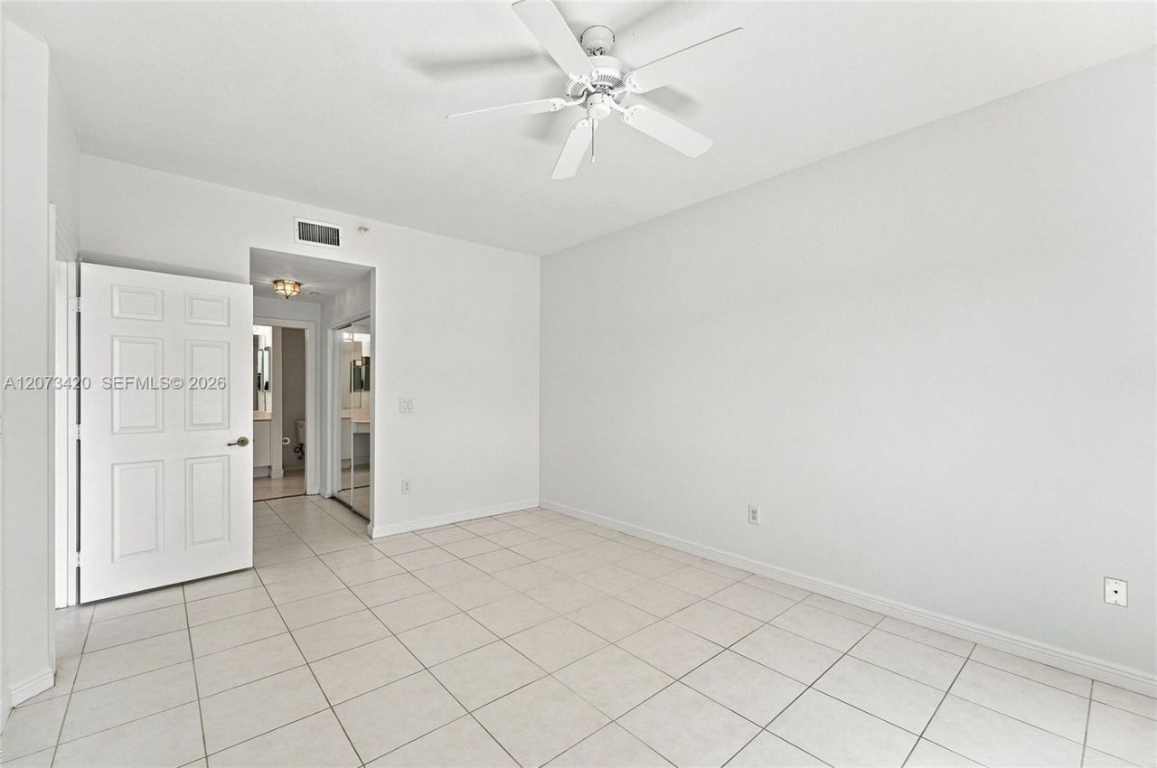 7739 Southampton Ter , Unit 308, Tamarac, FL 33321 Photo