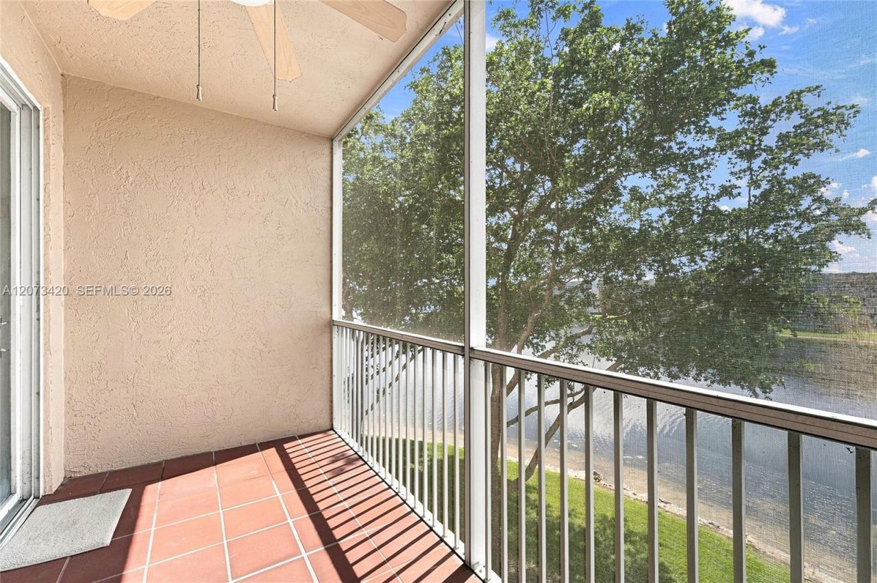 7739 Southampton Ter , Unit 308, Tamarac, FL 33321 Photo