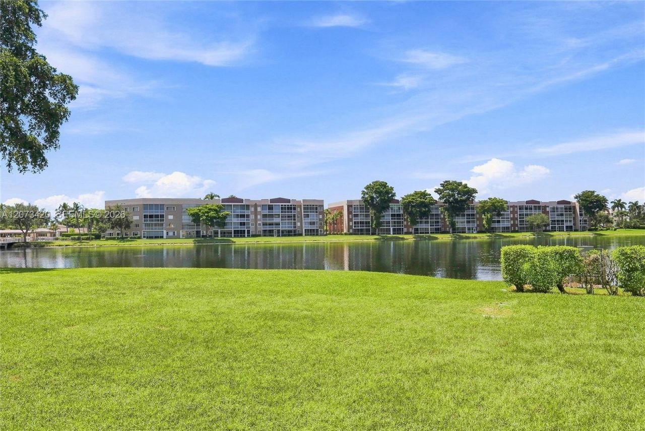 7739 Southampton Ter , Unit 308, Tamarac, FL 33321 Photo