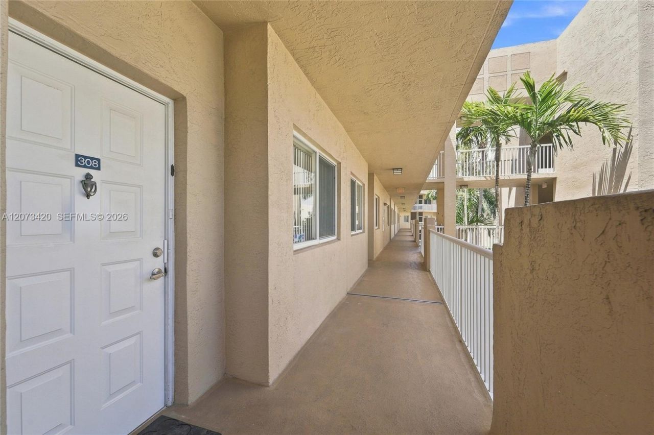 7739 Southampton Ter , Unit 308, Tamarac, FL 33321 Photo