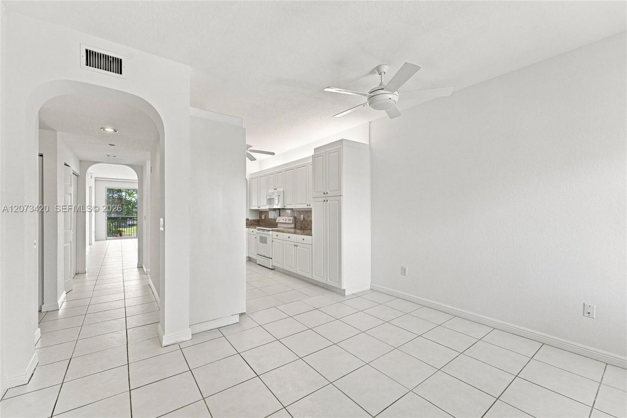 7739 Southampton Ter , Unit 308, Tamarac, FL 33321 Photo