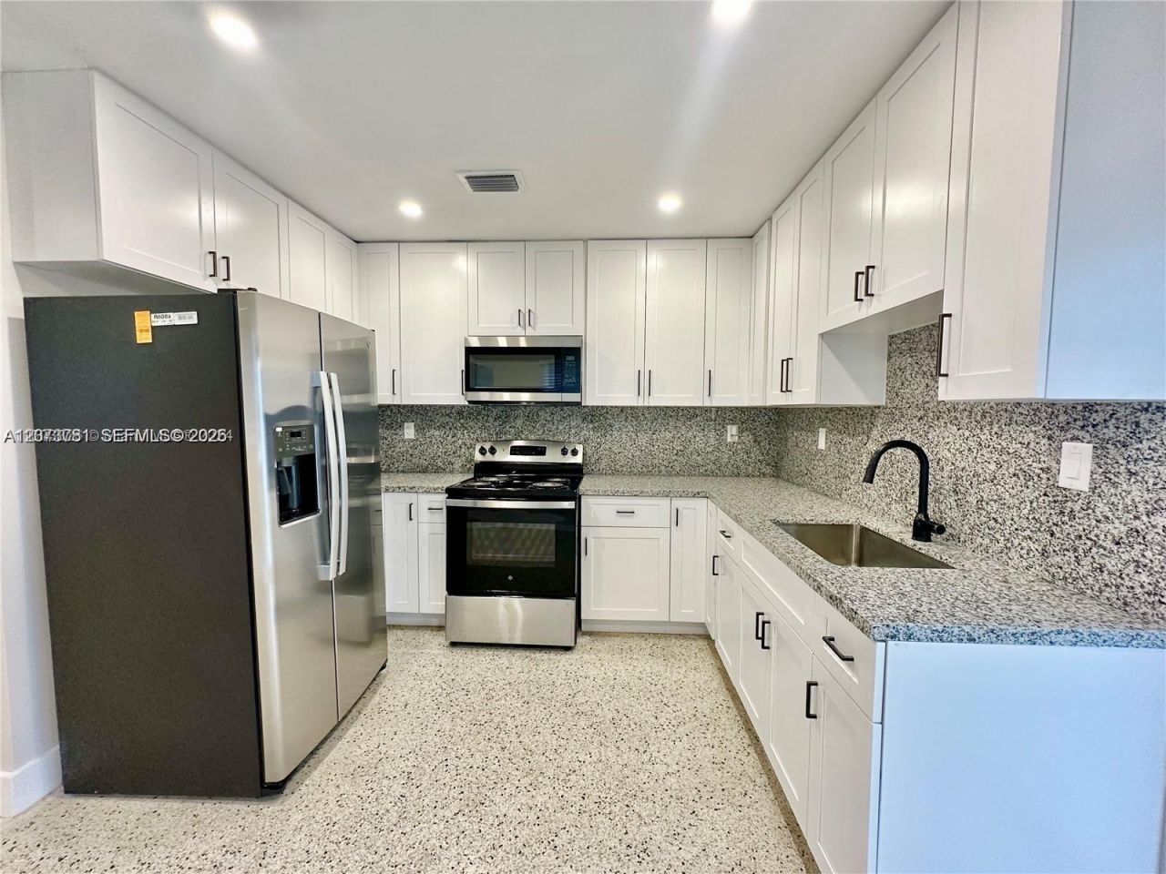 10300 NW 35th Ct, Miami, FL 33147 Photo
