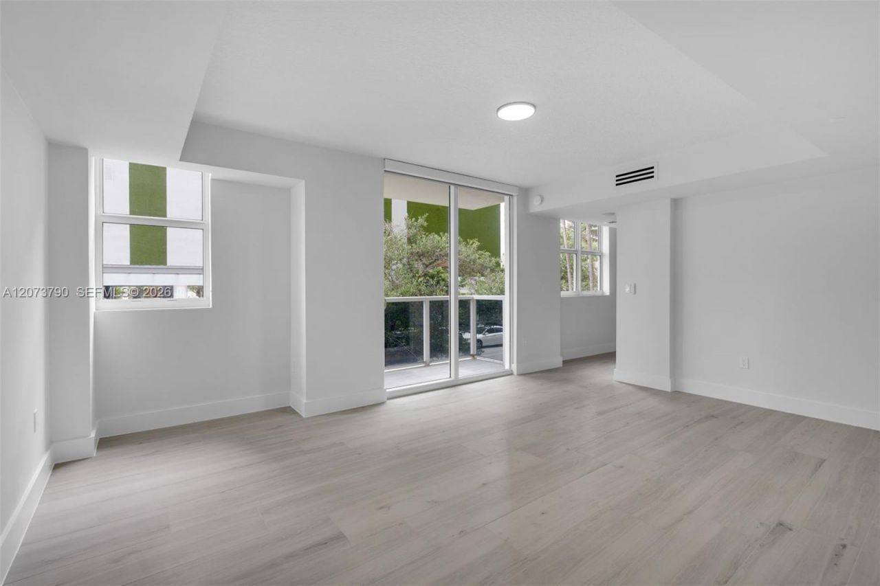 601 NE 23rd St , Unit TH4, Miami, FL 33137 Photo