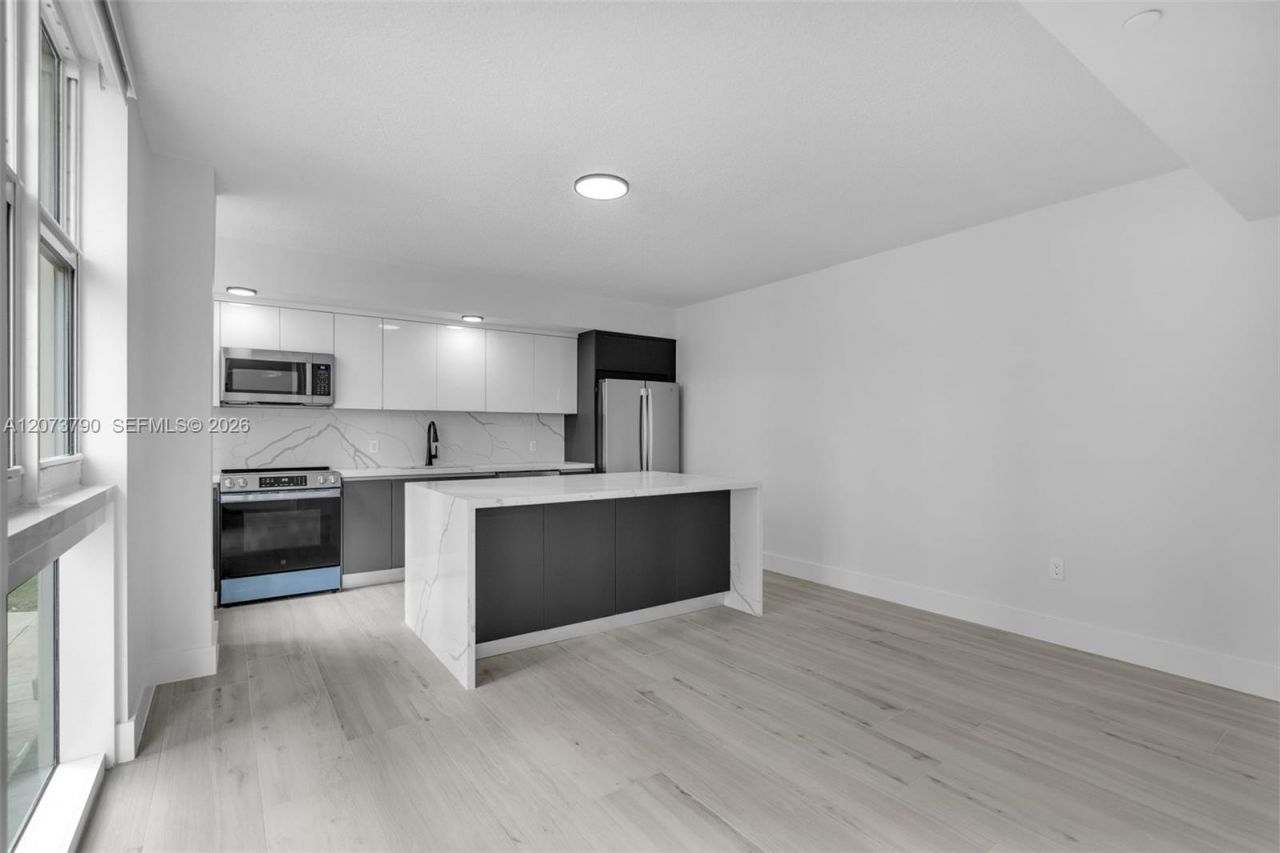 601 NE 23rd St , Unit TH4, Miami, FL 33137 Photo