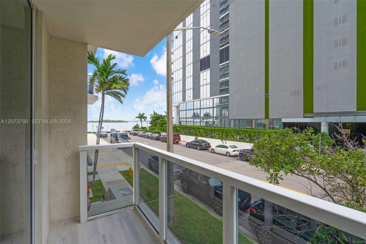 601 NE 23rd St , Unit TH4, Miami, FL 33137 Photo