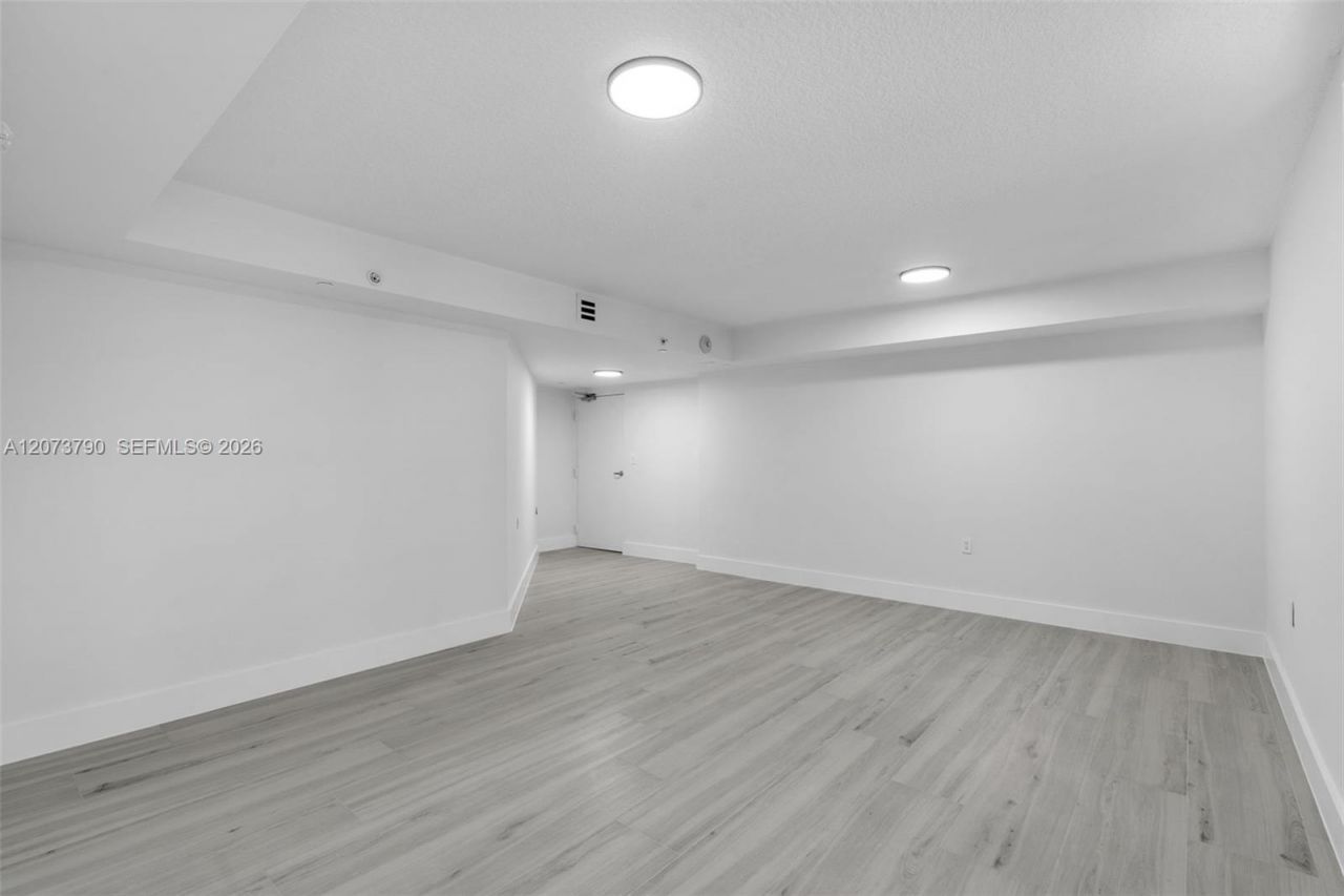 601 NE 23rd St , Unit TH4, Miami, FL 33137 Photo