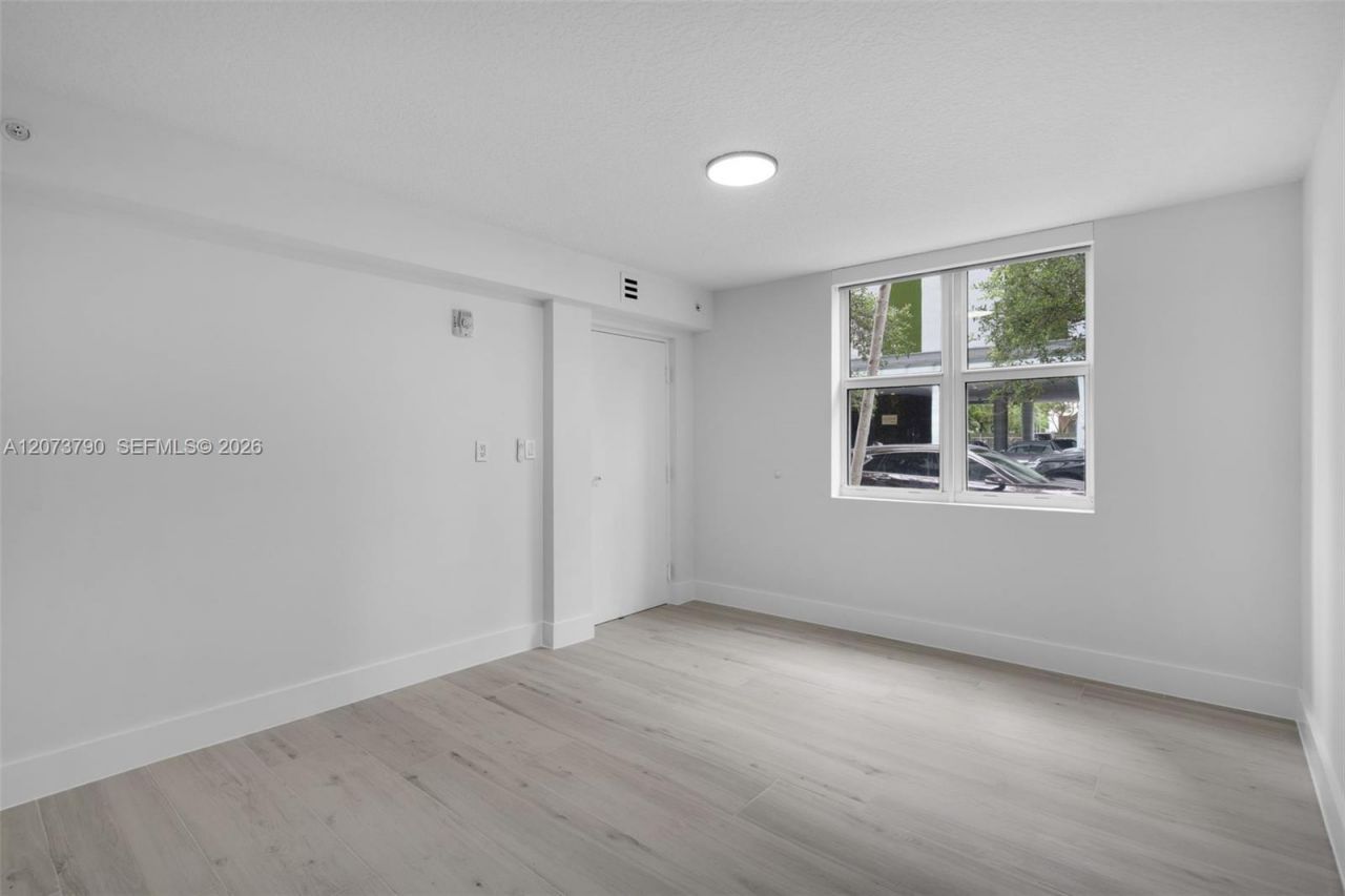601 NE 23rd St , Unit TH4, Miami, FL 33137 Photo