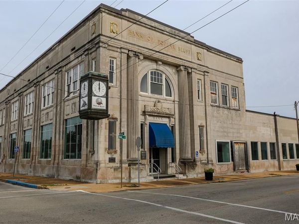 200 S Main Street , Poplar Bluff, MO 63901