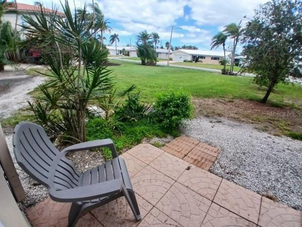 10350 IMPERIAL POINT DRIVE W, Unit 8, LARGO, FL 33774