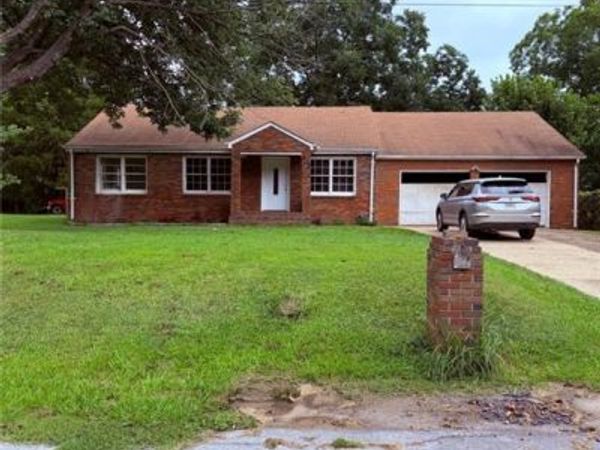 403 Pine Street , Rockmart, GA 30153