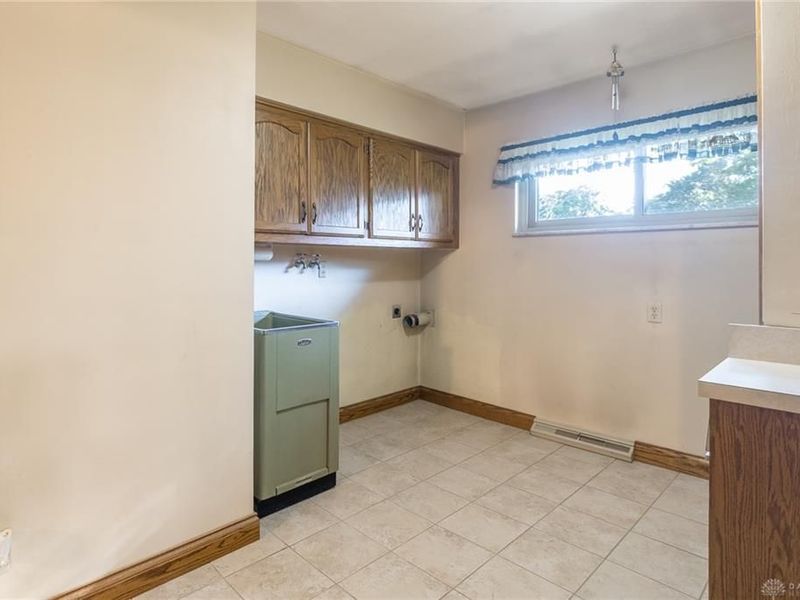 1072 Ceylon Circle, Beavercreek, OH 45430 Photo 18
