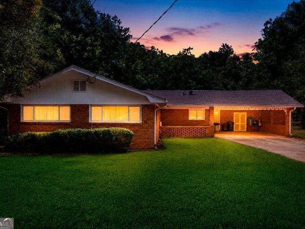 2733 Neptune Place, Decatur, GA 30034