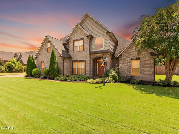 181 Flagstone Drive, Jackson, TN 38305