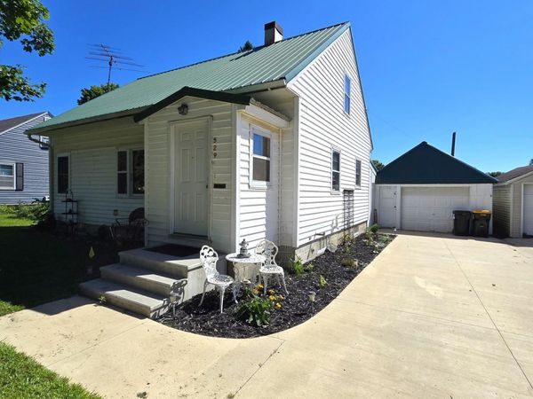 529 N Section Avenue , Spring Valley, MN 55975