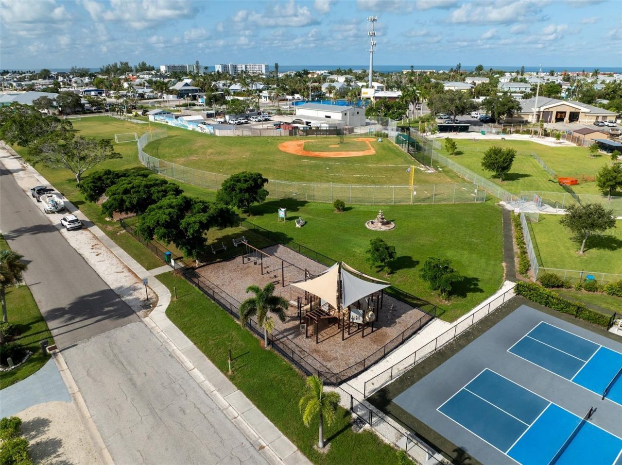 507 59th Street, Bradenton Beach, FL 34217 Photo