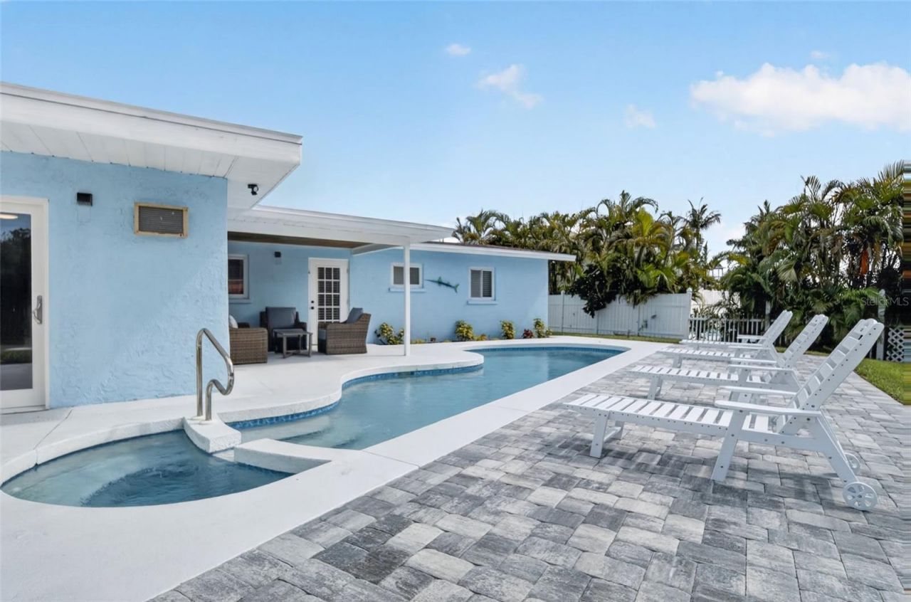 507 59th Street, Bradenton Beach, FL 34217 Photo