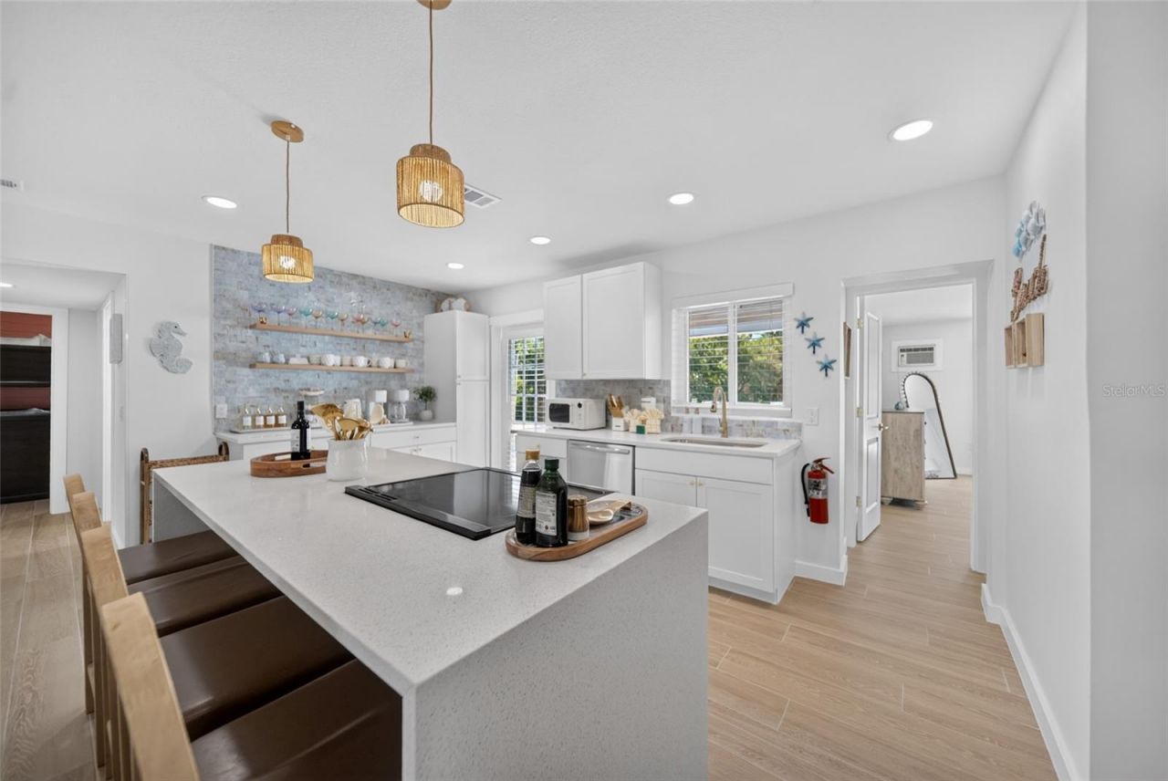 507 59th Street, Bradenton Beach, FL 34217 Photo