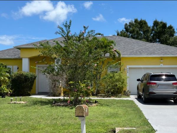 535 NW MONICA Street, Port St. Lucie, FL 34983