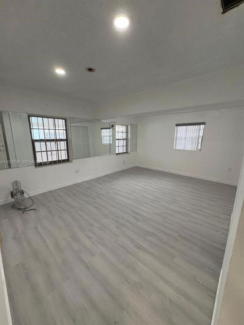 2531 NW 88th St, Unit 2531, Miami, FL 33147 Photo