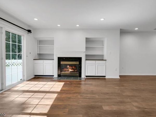 9 Knox Ct, Bernards, NJ 07920