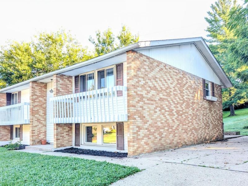 32 Yellowdale Drive, Fairfield, OH 45014 Photo 3