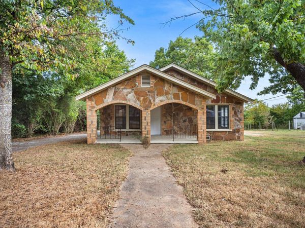 1100 W Mcrae Avenue, Searcy, AR 72143