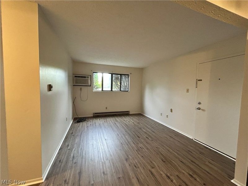 200 fernwood Road, Unit 2, Wintersville, OH 43953 Photo 3