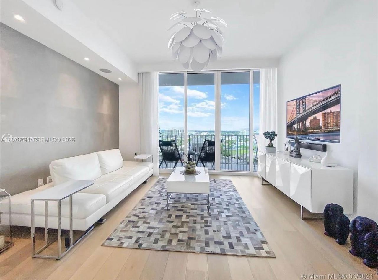2020 N Bayshore Dr, Unit 1606, Miami, FL 33137 Photo