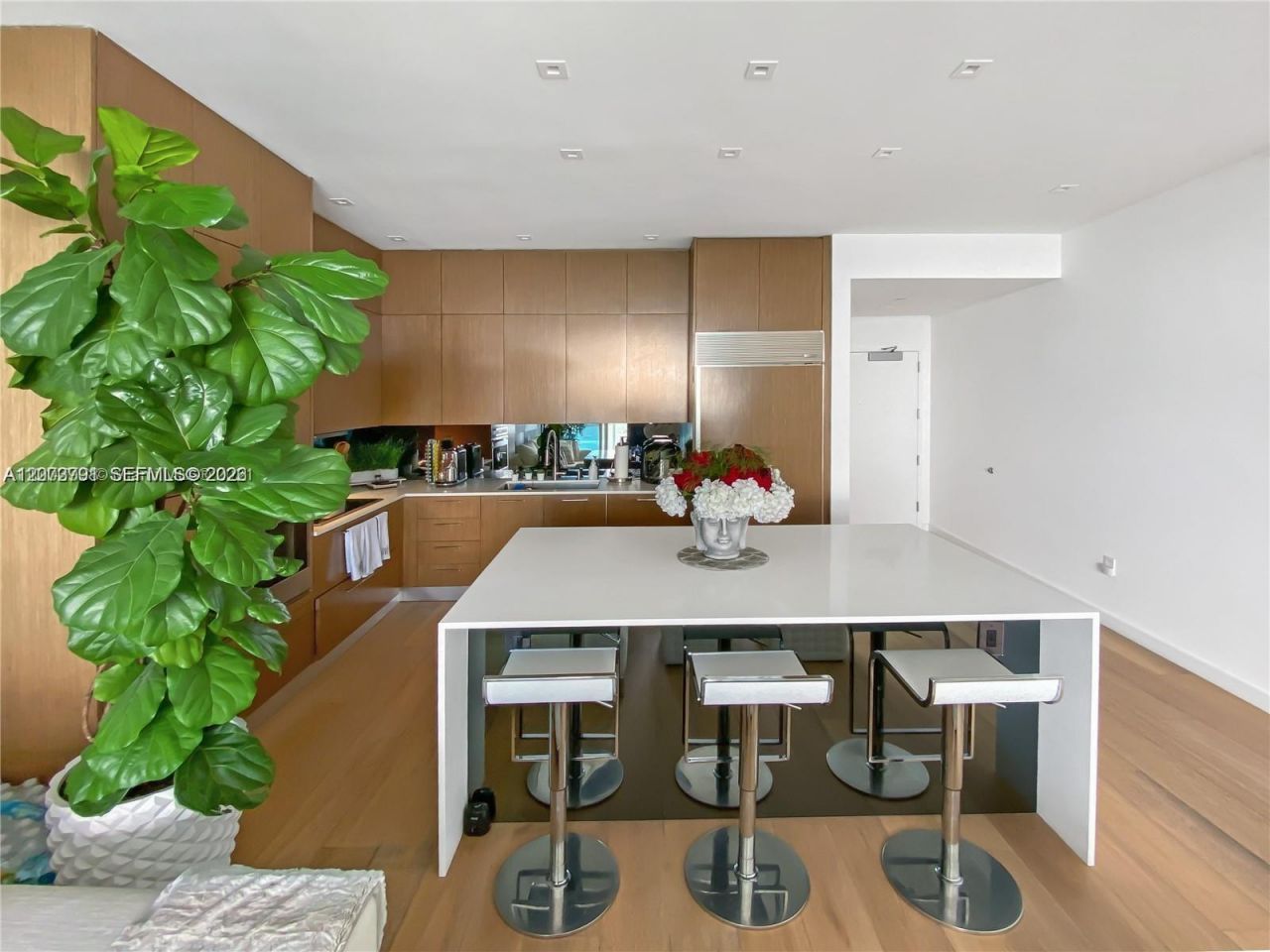 2020 N Bayshore Dr, Unit 1606, Miami, FL 33137 Photo