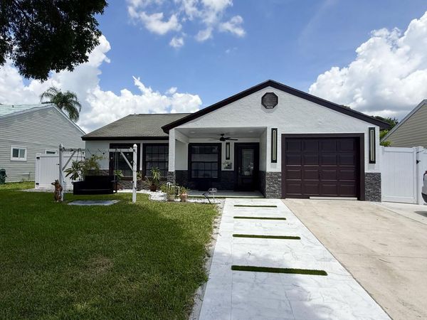 7743 Elwood Drive, Greenacres, FL 33467
