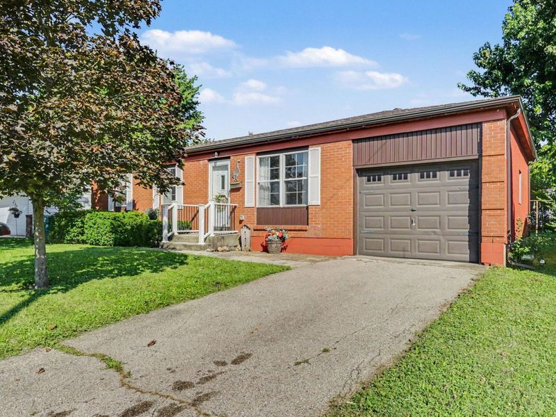 750 Crescent Drive, West Jefferson, OH 43162 Photo 4