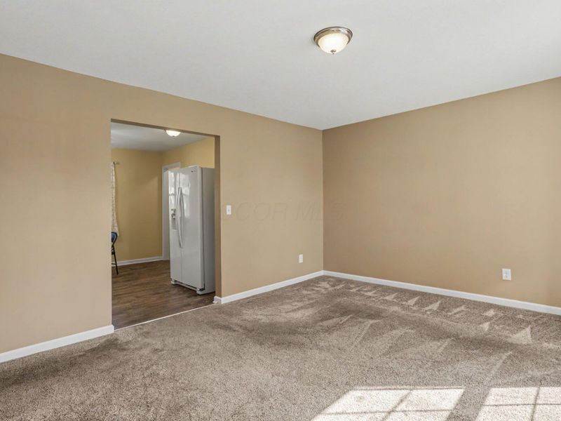 750 Crescent Drive, West Jefferson, OH 43162 Photo 9