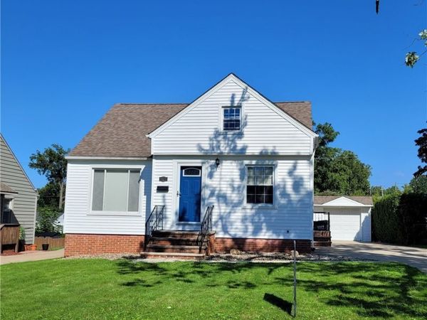 1277 Iroquois Avenue, Mayfield Heights, OH 44124