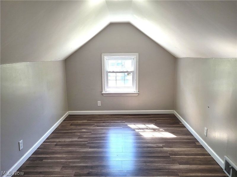 1277 Iroquois Avenue, Mayfield Heights, OH 44124 Photo 27