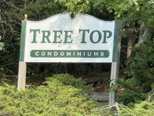 3 Treetop Ln, Unit 8, Kingston, MA 02364