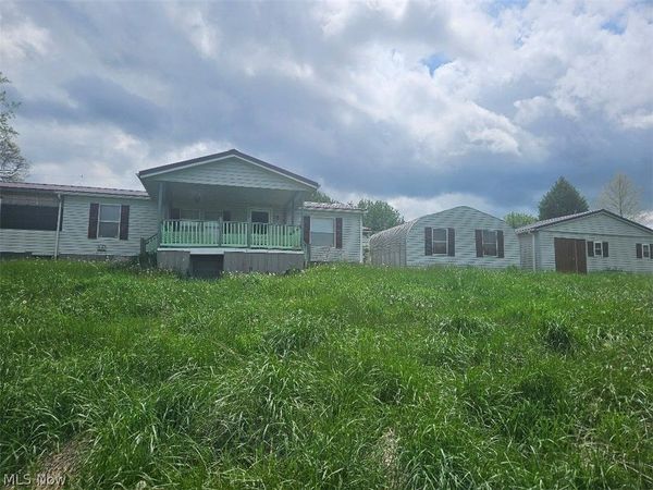 5229 Senate Road SE, Amsterdam, OH 43903